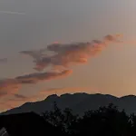 Coraline -koblach, 6-10 P, 3 Schlafzimmer, Kueche, Riesige Terrasse, Parkplatz, Wifi, Stellplatz Apartmán *