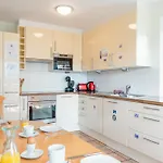 Coraline -koblach, 6-10 P, 3 Schlafzimmer, Kueche, Riesige Terrasse, Parkplatz, Wifi, Stellplatz