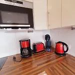 Apartmán Coraline -koblach, 6-10 P, 3 Schlafzimmer, Kueche, Riesige Terrasse, Parkplatz, Wifi, Stellplatz Koblach