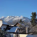Apartment Coraline -koblach, 6-10 P, 3 Schlafzimmer, Kueche, Riesige Terrasse, Parkplatz, Wifi, Stellplatz *
