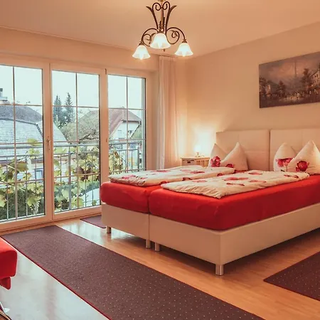 Apartment Coraline -koblach, 6-10 P, 3 Schlafzimmer, Kueche, Riesige Terrasse, Parkplatz, Wifi, Stellplatz