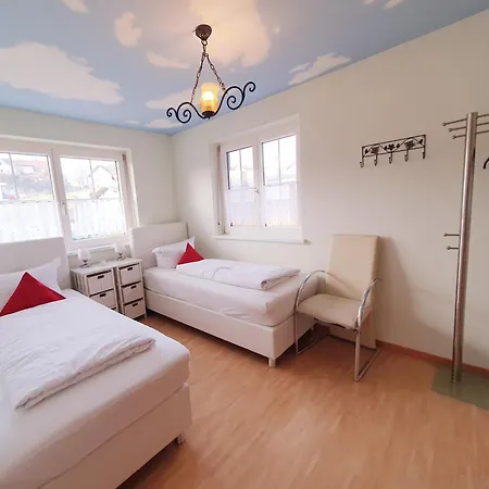 Coraline -koblach, 6-10 P, 3 Schlafzimmer, Kueche, Riesige Terrasse, Parkplatz, Wifi, Stellplatz Apartmán Koblach
