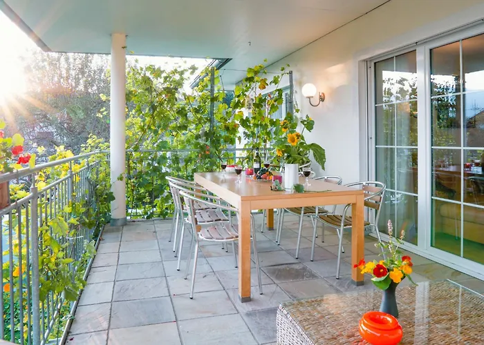 Coraline -koblach, 6-10 P, 3 Schlafzimmer, Kueche, Riesige Terrasse, Parkplatz, Wifi, Stellplatz Lägenhet