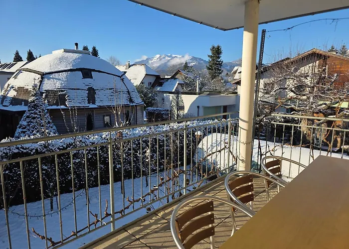 Coraline -koblach, 6-10 P, 3 Schlafzimmer, Kueche, Riesige Terrasse, Parkplatz, Wifi, Stellplatz *