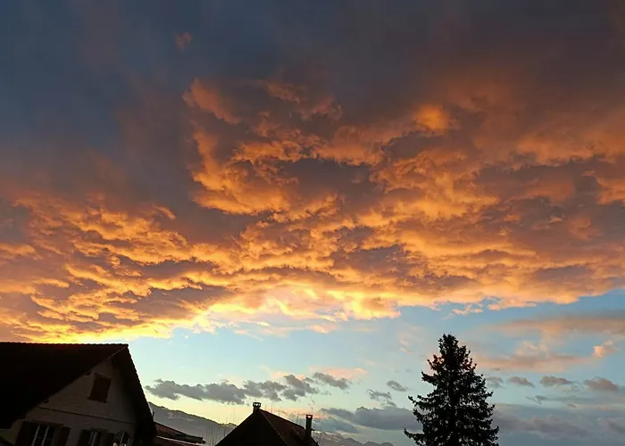 Lägenhet Coraline -koblach, 6-10 P, 3 Schlafzimmer, Kueche, Riesige Terrasse, Parkplatz, Wifi, Stellplatz Koblach