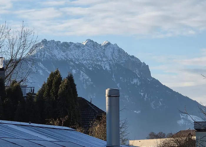 Coraline -koblach, 6-10 P, 3 Schlafzimmer, Kueche, Riesige Terrasse, Parkplatz, Wifi, Stellplatz Lägenhet