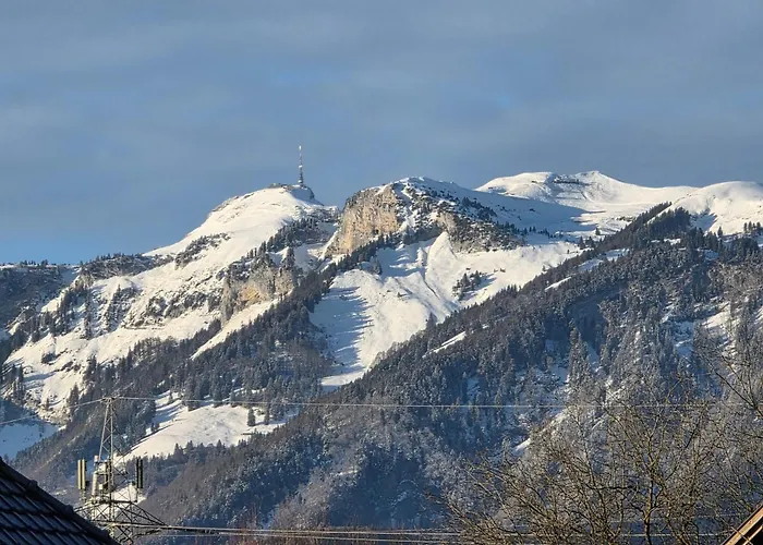 Lägenhet Coraline -koblach, 6-10 P, 3 Schlafzimmer, Kueche, Riesige Terrasse, Parkplatz, Wifi, Stellplatz